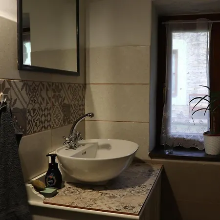 Stara Krcma אורחן