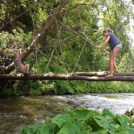 Stara Krcma אורחן Stratená